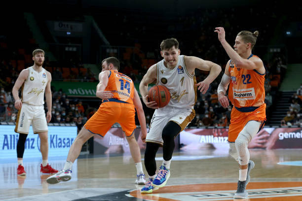 两次当选N 两次当选N