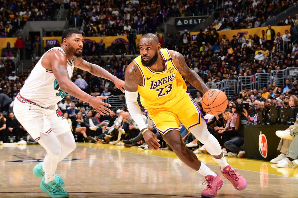 郑钦文也必 郑钦文也必